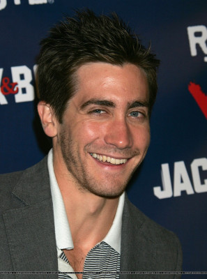 Jake Gyllenhaal pic #279626