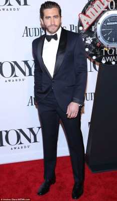 photo 15 in Jake Gyllenhaal gallery [id623264] 2013-08-06 00:00:00