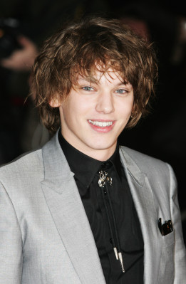 photo 10 in Jamie Campbell-Bower gallery [id144549] 2009-04-01 00:00:00