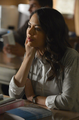Janel Parrish pic #795417