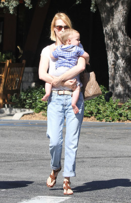 photo 19 in January Jones gallery [id545218] 2012-10-24 00:00:00