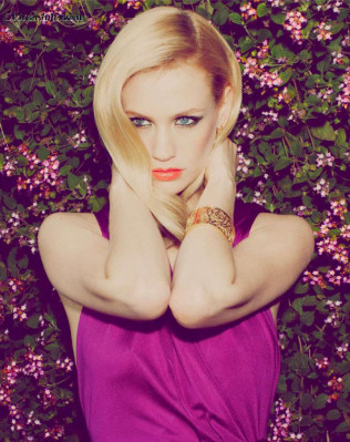 January Jones pic #441993