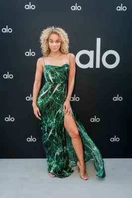 photo 22 in Jasmine Sanders gallery [id1307913] 2022-08-10 00:00:00