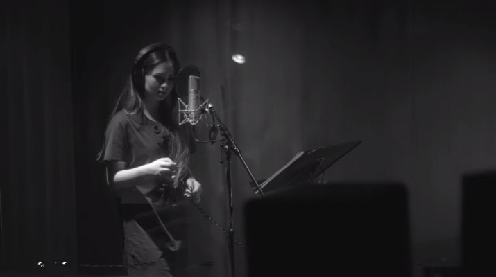 Jasmine Thompson pic #850623