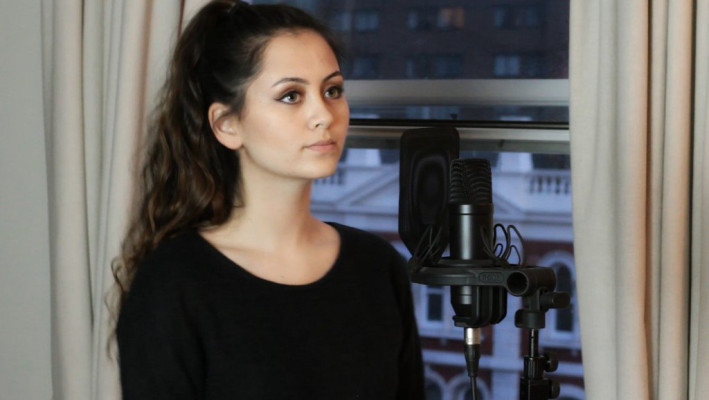 Jasmine Thompson pic #844448