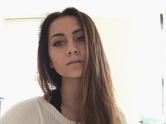 Jasmine Thompson pic #854257