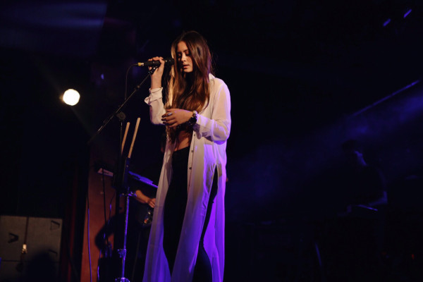 Jasmine Thompson pic #848098