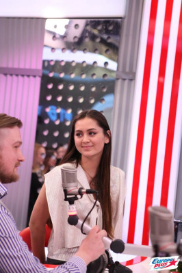 Jasmine Thompson pic #845876