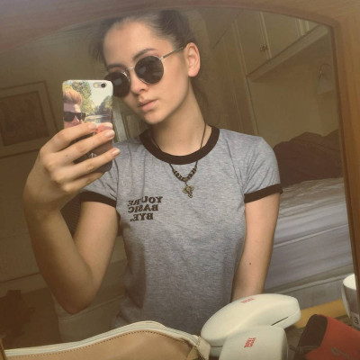 Jasmine Thompson pic #850621