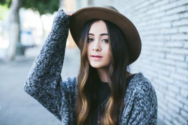 Jasmine Thompson pic #836636
