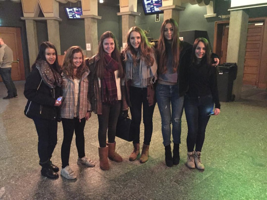 Jasmine Thompson pic #848101