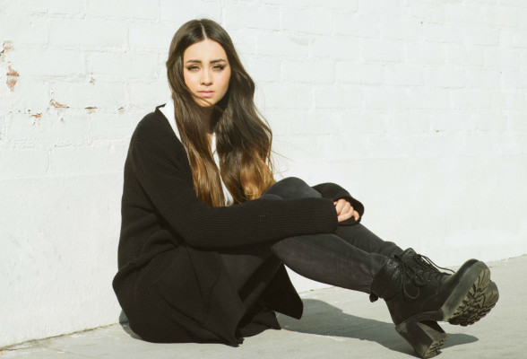 Jasmine Thompson pic #835909