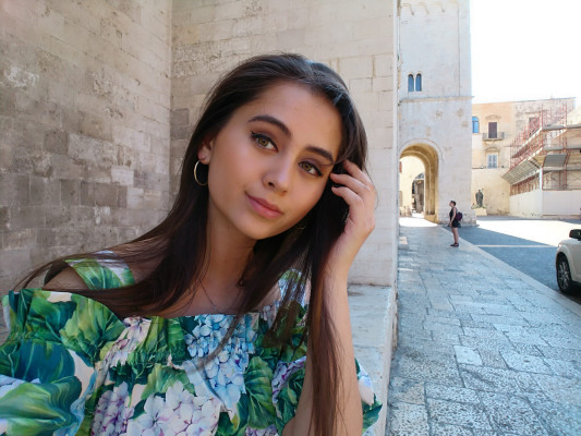 Jasmine Thompson pic #982155