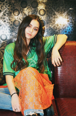 Jasmine Thompson pic #1051330