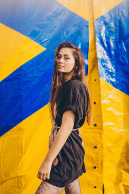 Jasmine Thompson pic #1050351