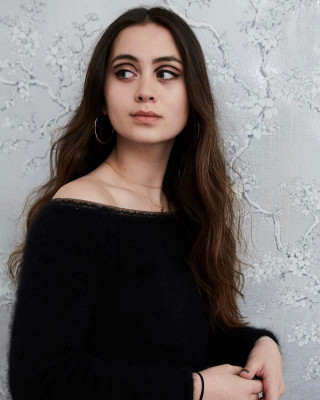 Jasmine Thompson pic #951711
