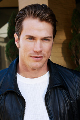 Jason Lewis pic #259261