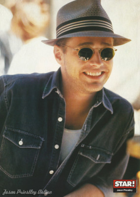 Jason Priestley pic #470568