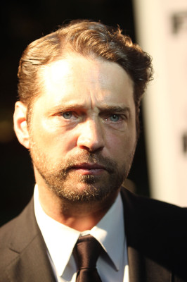 Jason Priestley pic #470570