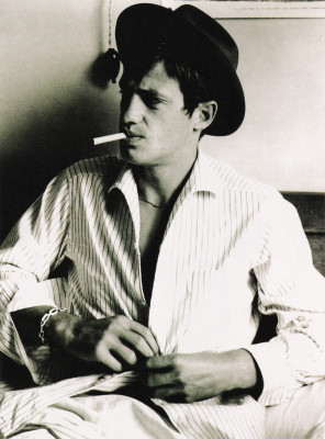 Jean Paul Belmondo pic #406735