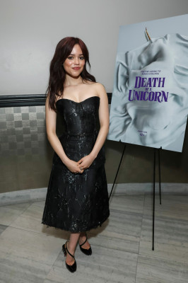 Jenna Ortega pic #1371205