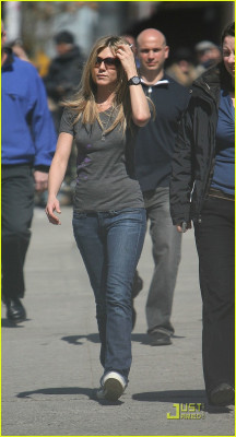 photo 17 in Aniston gallery [id144834] 2009-04-03 00:00:00