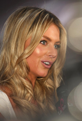 Jennifer Hawkins pic #216064