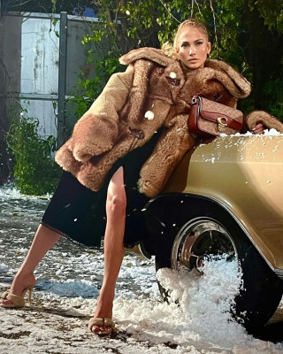 photo 22 in Jennifer Lopez gallery [id1288167] 2021-12-17 00:00:00
