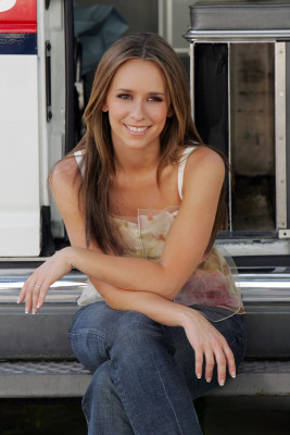 Jennifer Love Hewitt pic #123798