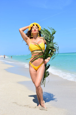 Jennifer Nicole Lee pic #1018286