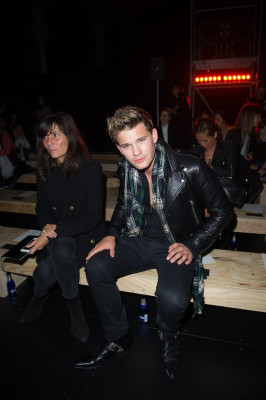 photo 27 in Jeremy Irvine gallery [id745805] 2014-12-05 00:00:00
