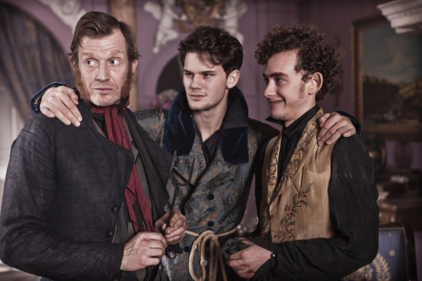 Jeremy Irvine pic #711510
