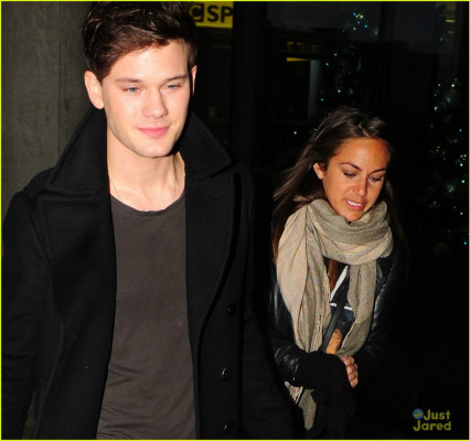 Jeremy Irvine pic #714781
