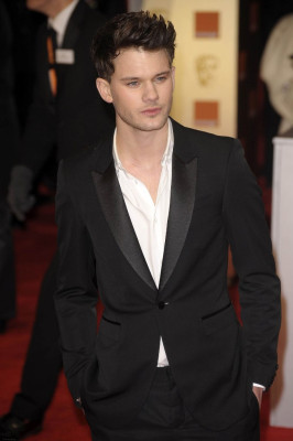 photo 27 in Jeremy Irvine gallery [id717761] 2014-07-17 00:00:00