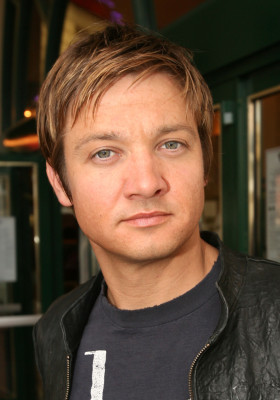 Jeremy Renner pic #591185