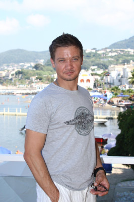 Jeremy Renner pic #610444