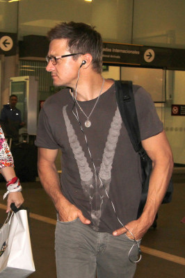 Jeremy Renner pic #525336