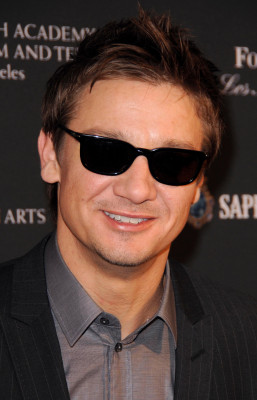 Jeremy Renner pic #576586