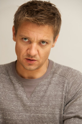 Jeremy Renner pic #476813