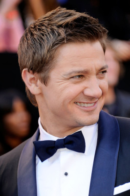 Jeremy Renner pic #418375