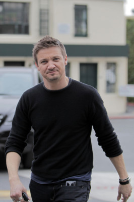 Jeremy Renner pic #273055