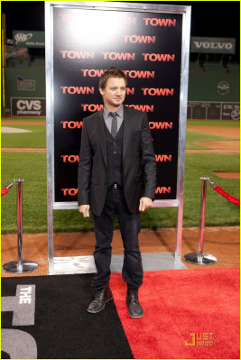 Jeremy Renner pic #289180