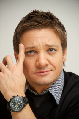 Jeremy Renner pic #597238