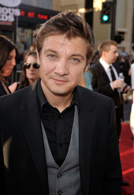Jeremy Renner pic #332981