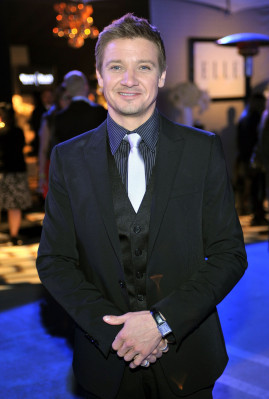Jeremy Renner pic #331411