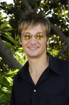 Jeremy Renner pic #528724
