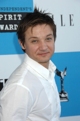 Jeremy Renner pic #599673