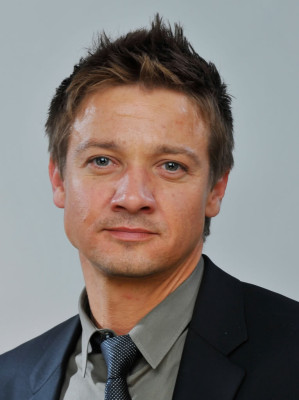 Jeremy Renner pic #575021