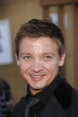 Jeremy Renner pic #600840