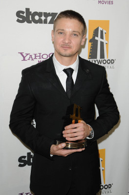 Jeremy Renner pic #601181